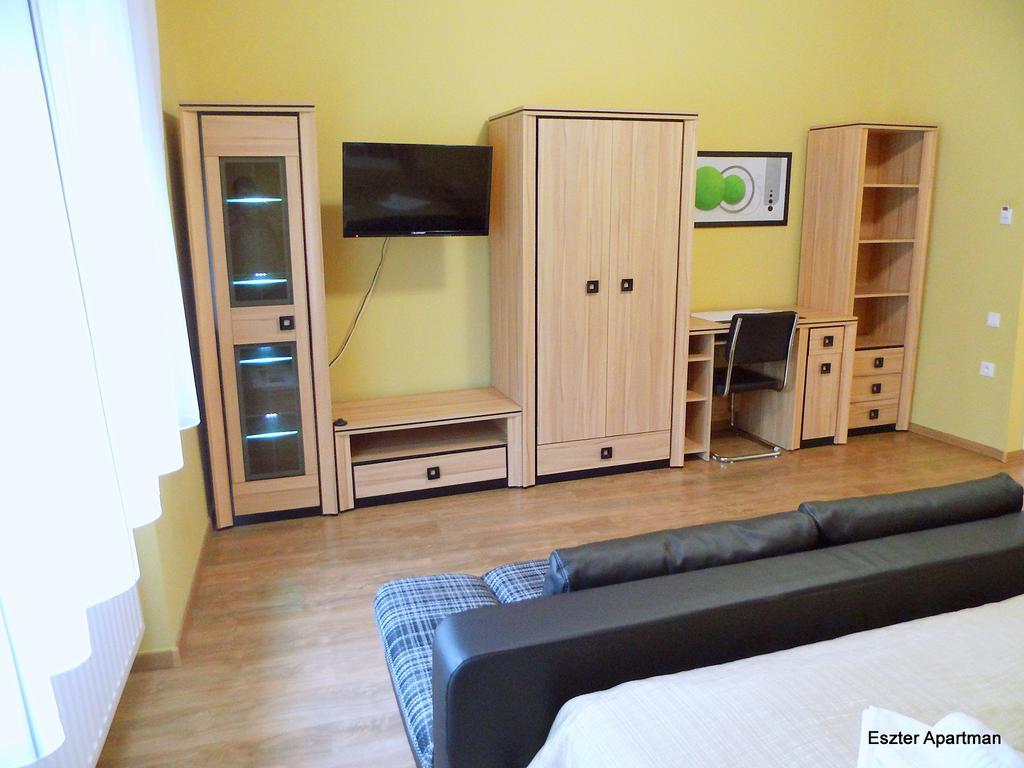 Eszter Apartman Bekescsaba Luaran gambar