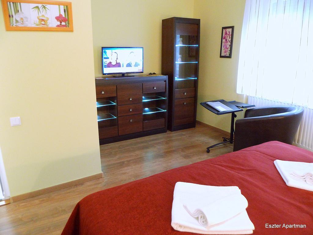 Eszter Apartman Bekescsaba Luaran gambar