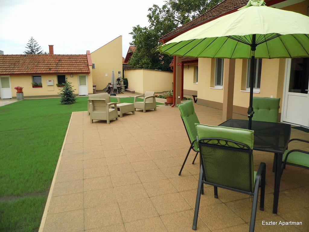 Eszter Apartman Bekescsaba Luaran gambar