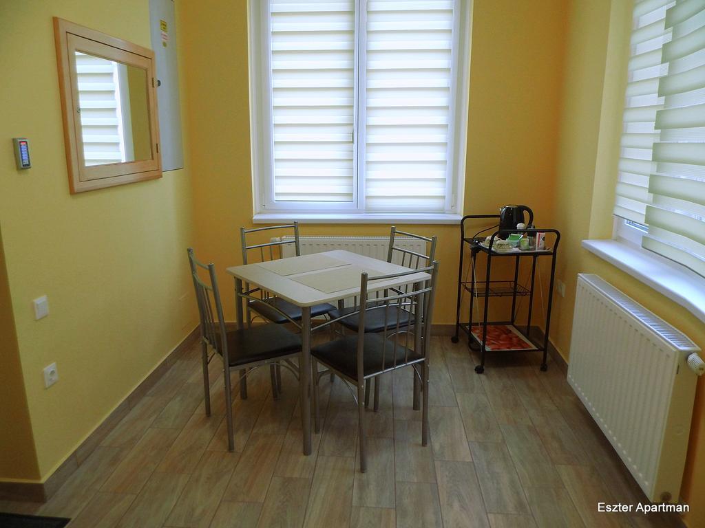 Eszter Apartman Bekescsaba Luaran gambar